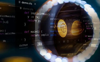 西安 ,php声明和调用变量的符号是什么？